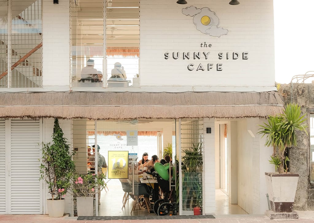 The Sunny Side Cafe / Boracay